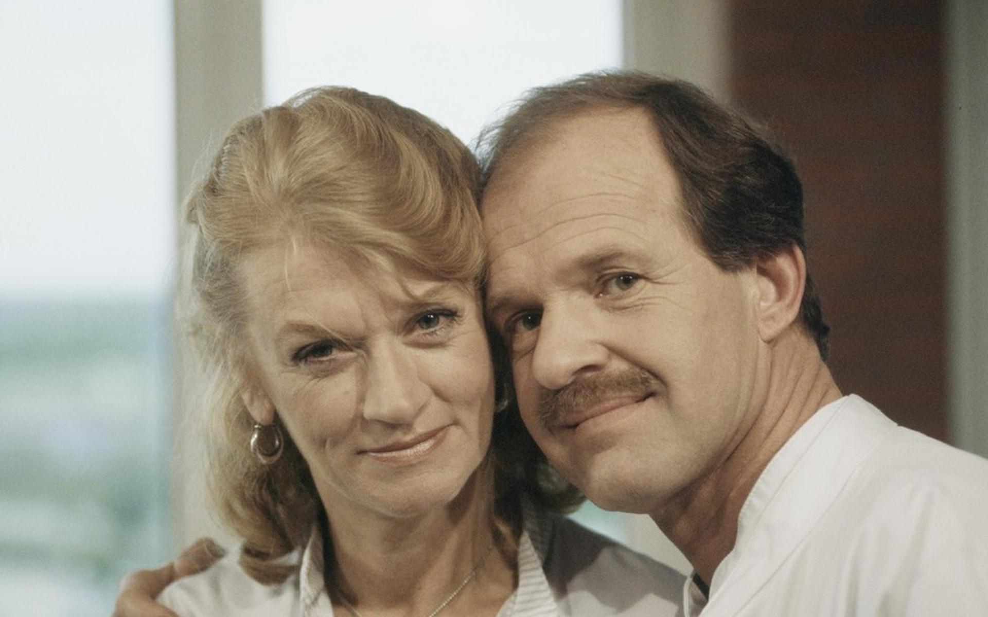 Medisch Centrum West-acteur Klaas Hofstra (79) overleden - Dagblad van